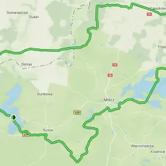 Mapa z zaznaczonymi trasami rowerowymi wokół Stawów Milickich. Trasa prowadzi przez malownicze tereny, mijając wsie i liczne zbiorniki wodne.
