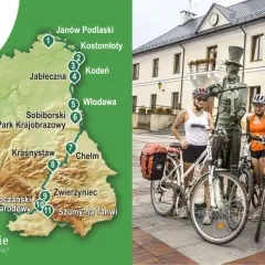 Rodzina na rowerach pozuje przy pomniku w ramach promocji szlaku Green Velo Podkarpackie. Mapa pokazuje trasę przez malownicze tereny.