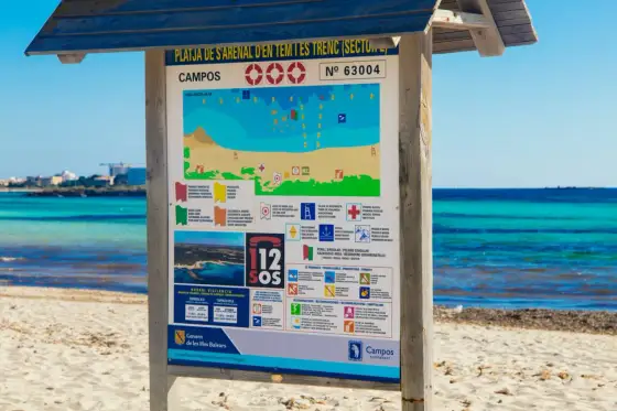 Co zabrać na Majorkę? Lista rzeczy na plażę i zwiedzanie